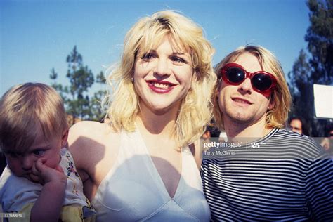 who was kurt cobain wife